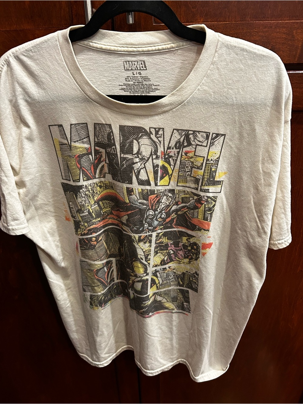Marvel Graphic Tee - White with Multicolor Comic Print - Mens size: Large